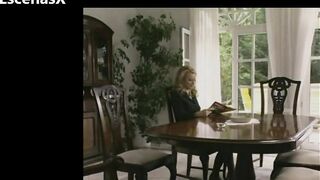 Encuentra a su mujer poniendole los cuernos y se une