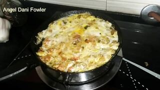 Angel Fowler Cooking Nude into Kitchen with Soak Leaking Vagina Full HD