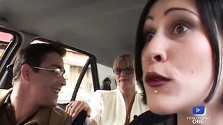 Orgie sensuelle pour fêter les retrouvailles