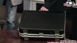 Deutsche dicke Titten mom beim Sandwich Dreier mit anal