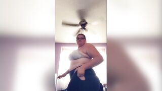 Snapchat Story - Ripping Leggings