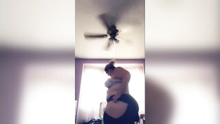 Snapchat Story - Ripping Leggings