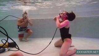 Jane and Minnie Manga Swim Nude inside the Pool