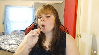BBW Deepthroats a Sucker