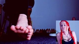 Feet Stream Record Barefoot Feet Tease while being Tortured by Strong Vibrations