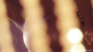 Stripteasing and Seducing Technique to Dance Fully
