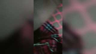 Amateur Pawg/ mom Plays around with her Fans