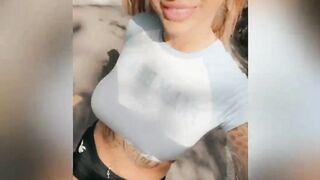 Boobies inside Rollerblading
