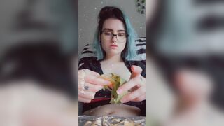 Eating Vegan Nachos with Tiddy out