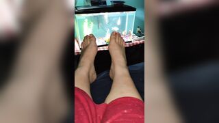 Foot Movie what Color Nail Polish?