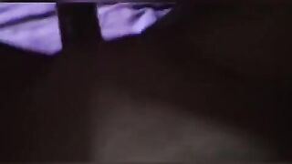 Сосед застал голую соседку в своей комнате