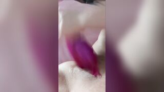 Hottie cougar Fucking herself with a Sex Toy.