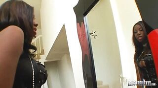 Bronx Native Candace Von Bounces On Lexington Steele's 11 inches