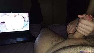 Милфа Захотела Большой Член Парня её дочки пока та ушла в ванную