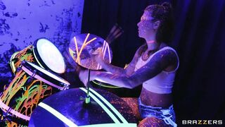 Bang the Drummer / Brazzers