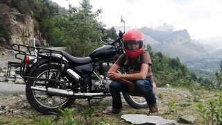 Took a Brake on the Road to Pissing 1080HD