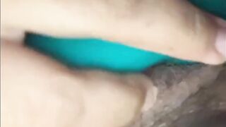 Solo Female Sex Vibrators and Creamy Cunt