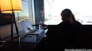 Cumshot from a French Tourist - he Jizzes in her Tight mom