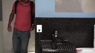 Massagista provocou e a cliente deu gostoso de quatro.