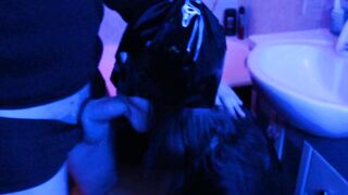 мамка киска сосет в ванной Fetish Big Cock Mask Deep Throat Mature