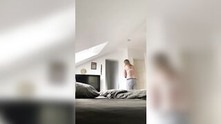 Milf totally What wifes do when nobody is there