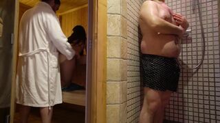 Trio Cornuto Amatoriale: Giochi Di Coppia Con Gli Amici.