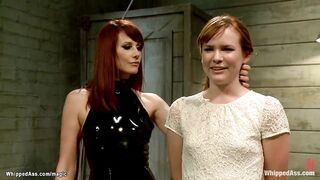 Red Head lover whips booty to lesbo