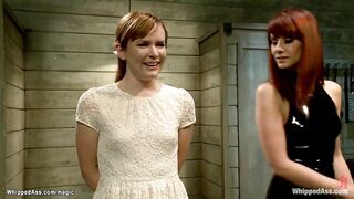 Red Head lover whips booty to lesbo