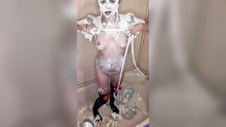 School women Gets four Pies and Real Messy