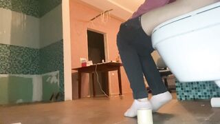I Peed inside the Man's Mouth instead of the Restroom and made