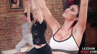 Lezdom fake-dick fucks yoga lesbo before finger fucked