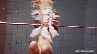 Huge Natural Hooters Beauty Lola Underwater Swimming