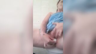 Bathtime with a Romantic Candle inside my Vagina