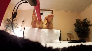 CUTIE DARK HAIR TAKE MONSTROUS VIBRATOR LEGS UP HIGH ...LOW WEBCAM WATCH