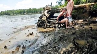 Thick ex-wife pounded into the mud on a nature walk
