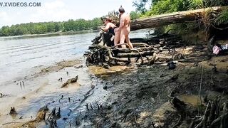 Thick ex-wife pounded into the mud on a nature walk
