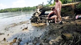 Thick ex-wife pounded into the mud on a nature walk