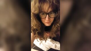 Bombshell Butt Foreplay on the Shower Floor and Pee on each other