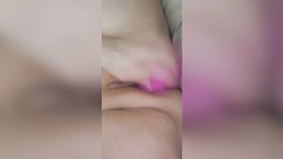 Fat BBW Sensual mom Having Fun with her Snatch!!