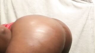 Twerking my Fat Ebony Butt