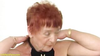 Old Lady first Time Fisted