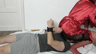 Kinging women inside Red Tights on Sub inside Handcuffs Socks Femdome.