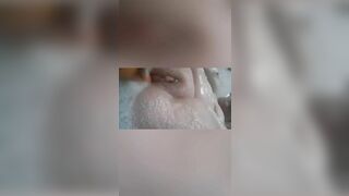 Fucking my Twat with a Carrot after a Goddess Bath-Tub