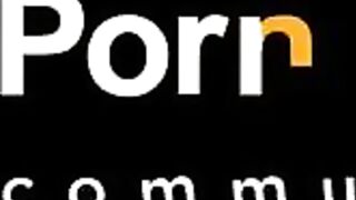 Me Meten un Dedito En El Culo Mientras me Dan Verga Por