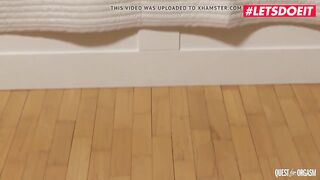 LETSDOEIT - Long Hooters British sexy Jasmine Jae In beauty Solo