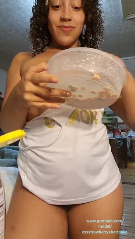 Nasty Squirt Porn - Cereal, Milk, Honey, and Squirt JUST NASTY STRAWBERRY SHORTCAKE Solo  OneFaTheTeamxxx