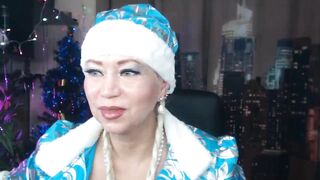 Ritual dances of a old SnowMaiden to challenge the coolness.