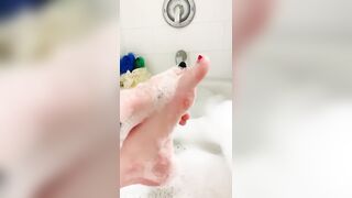 Soapy Toes Rubbing
