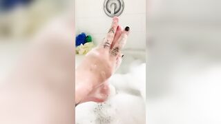 Soapy Toes Rubbing