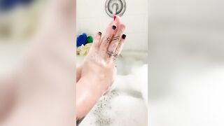 Soapy Toes Rubbing